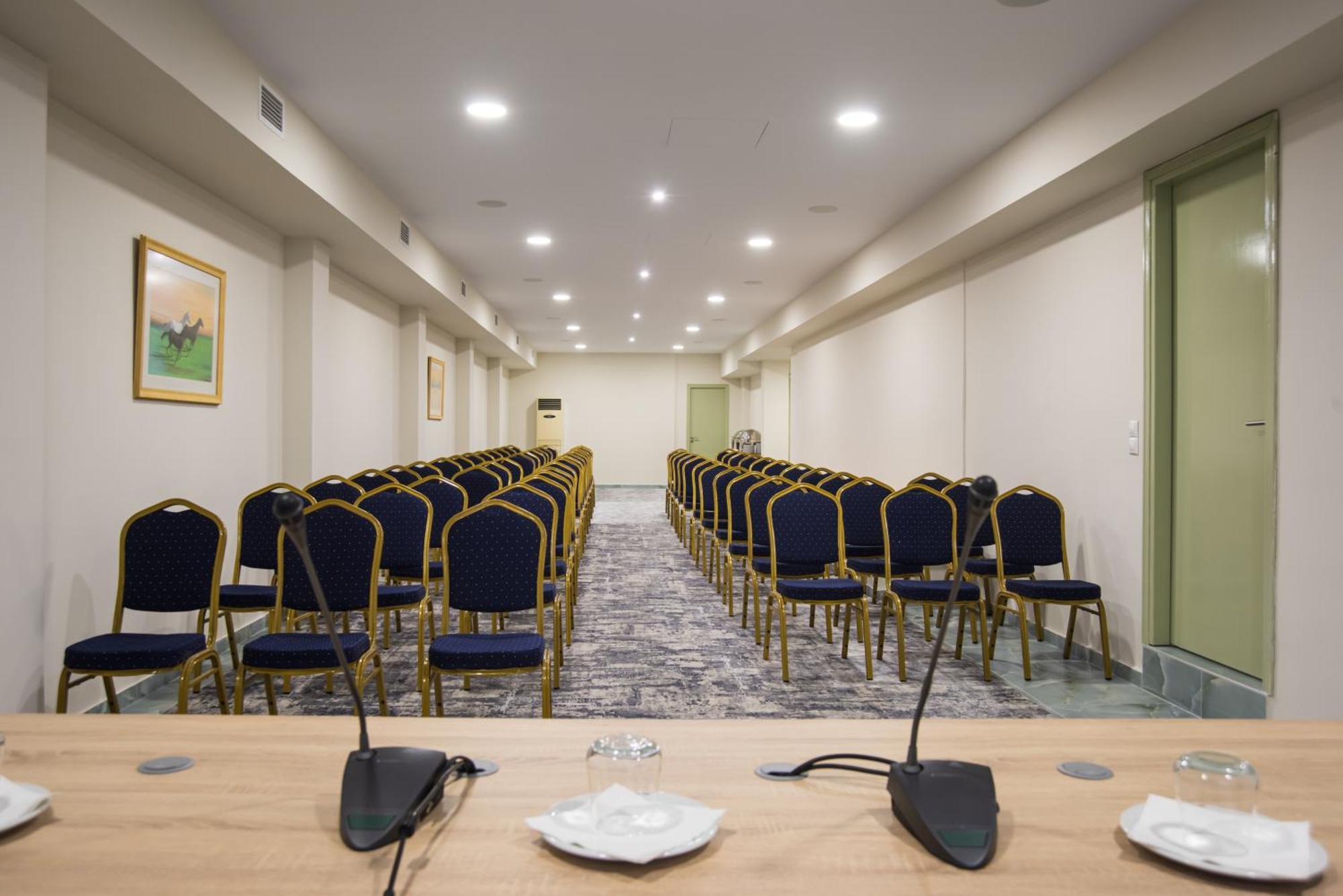 V Hotel Delphi ภายนอก รูปภาพ