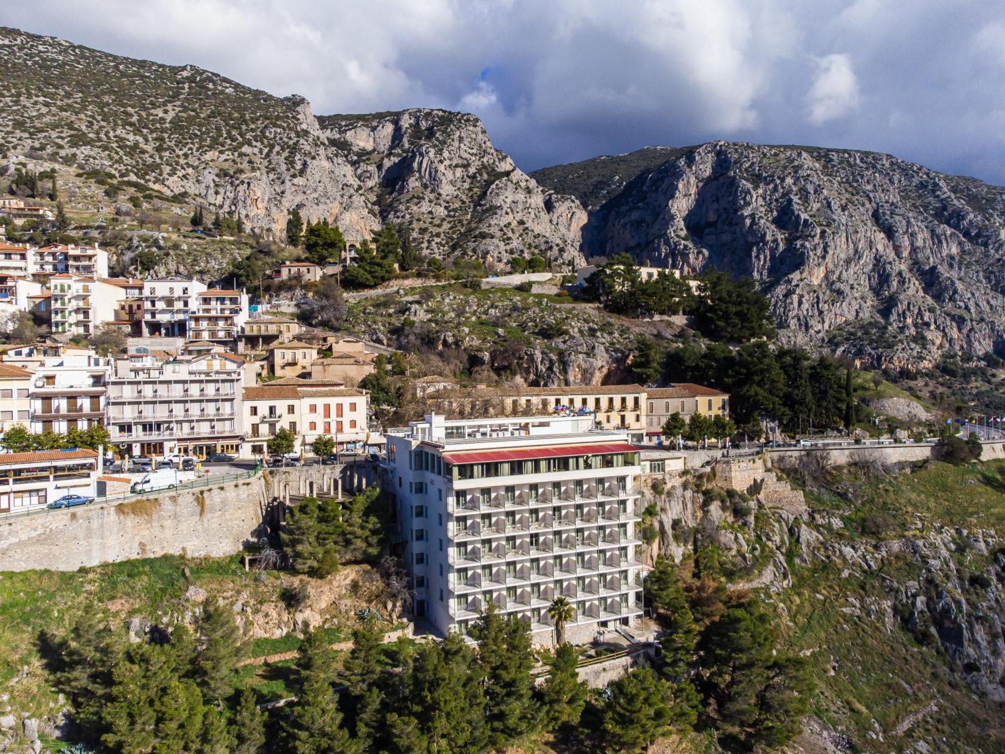 V Hotel Delphi ภายนอก รูปภาพ